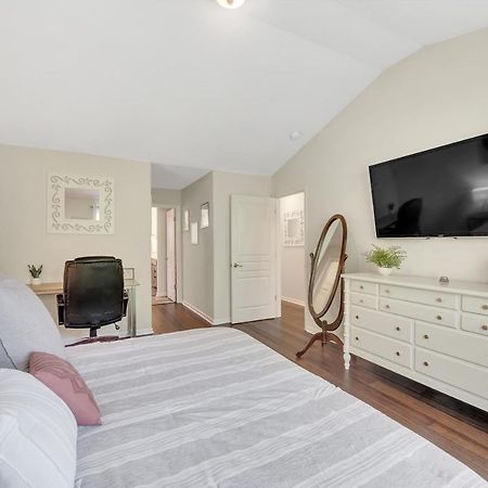 تشارلوت Cozy Home Close To Airport, Downtown, & Us Whitewater Center المظهر الخارجي الصورة